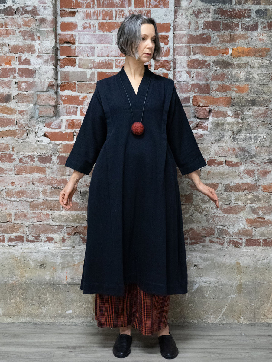 【最新作人気】■クロウ crow : dress with pintucks フロントタックワンピース（Black）ウール 黒 刺繍 /ドレス0721 Mサイズ
